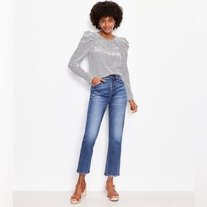 High Rise Straight Crop Jeans in Staple Mid Indigo Wash Size 28/6